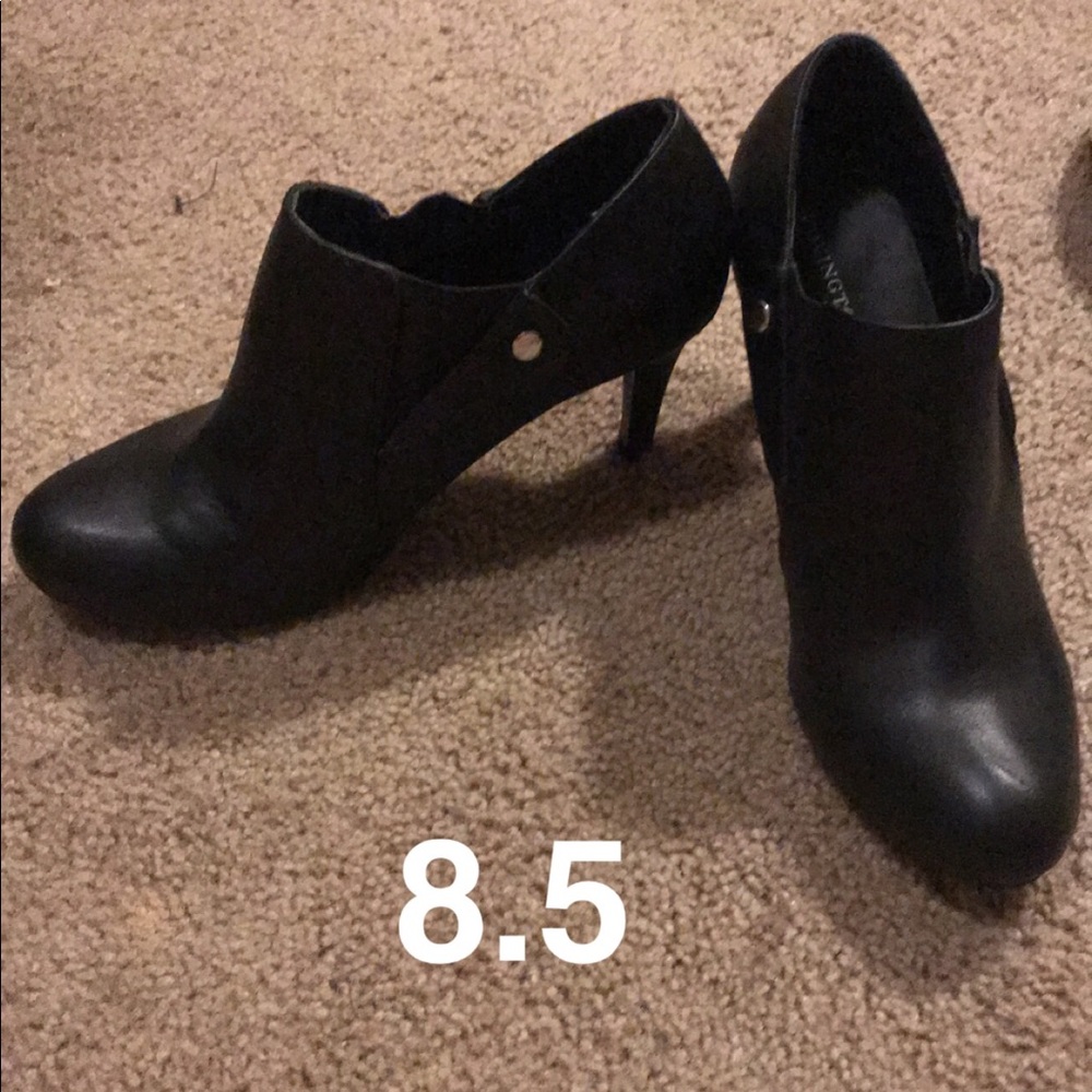 Women’s dress shoes